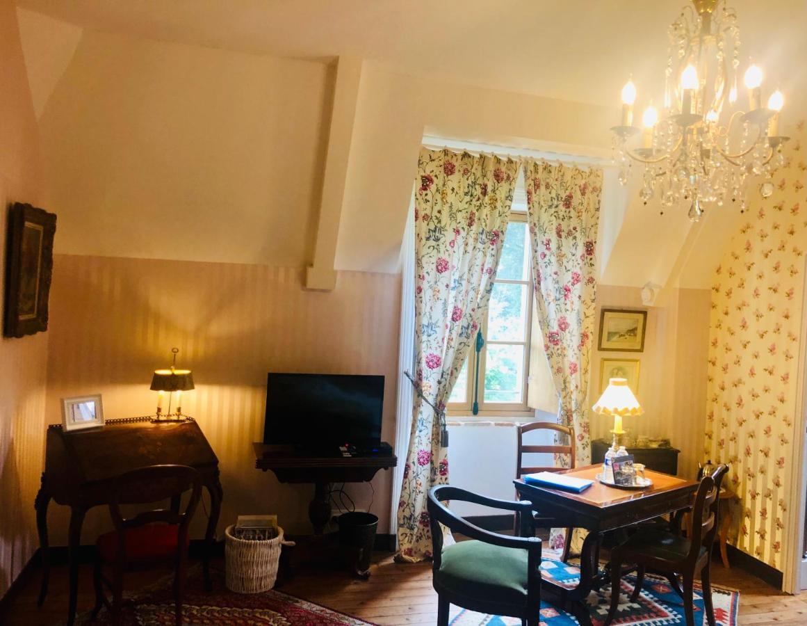 Chambres D'Hotes Chateau De La Croix Chemin Saint-Leger-des-Pres Eksteriør billede