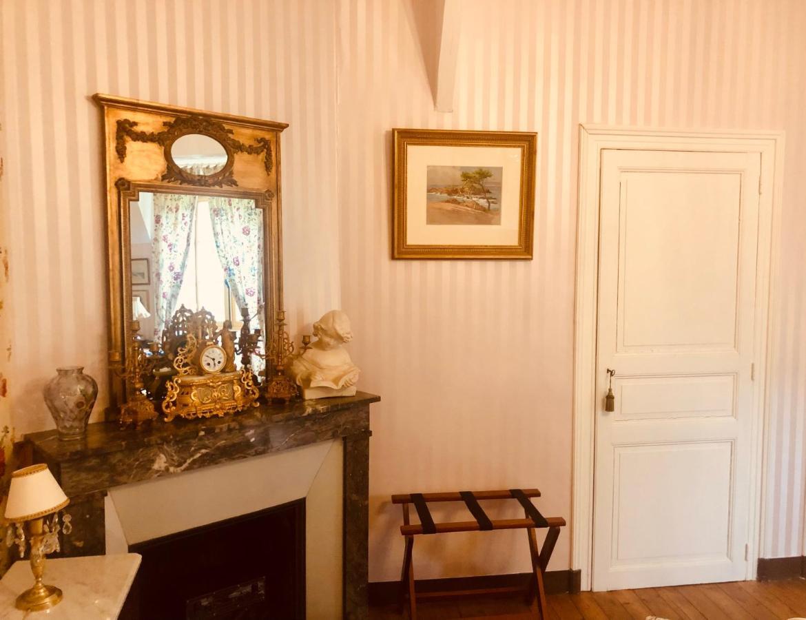 Chambres D'Hotes Chateau De La Croix Chemin Saint-Leger-des-Pres Eksteriør billede